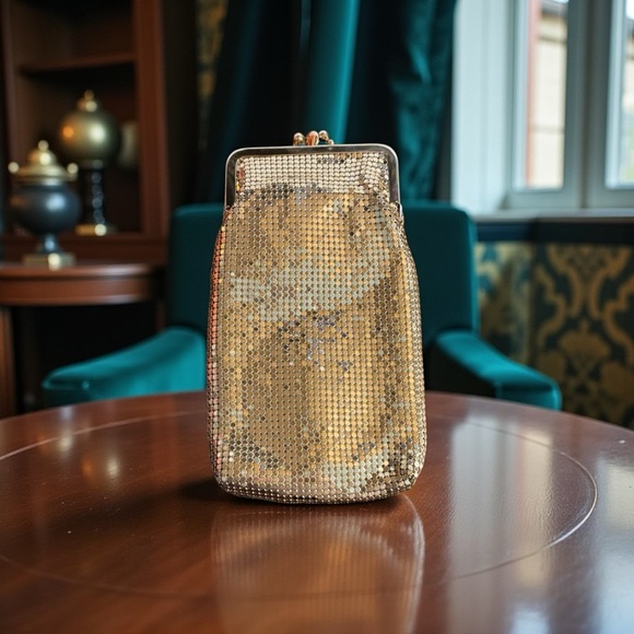 Whitting abd Davis Handbags - Whitting and Davis 1960’s Gold Mesh Double eyeglass and cigarette Case